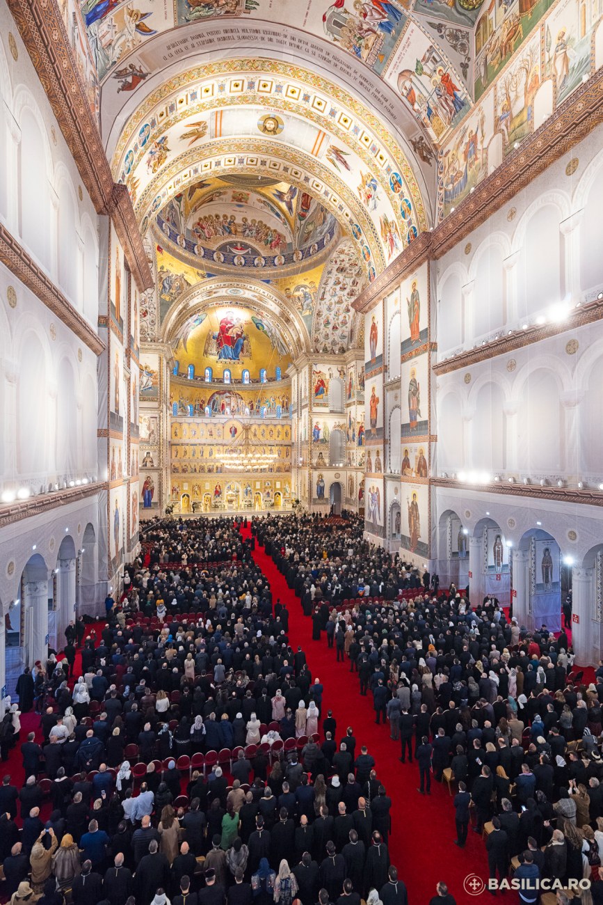 Cum arată Catedrala Mântuirii Neamului în interior. Imagini transmise de Biserica Ortodoxă, pentru că presa a fost interzisă