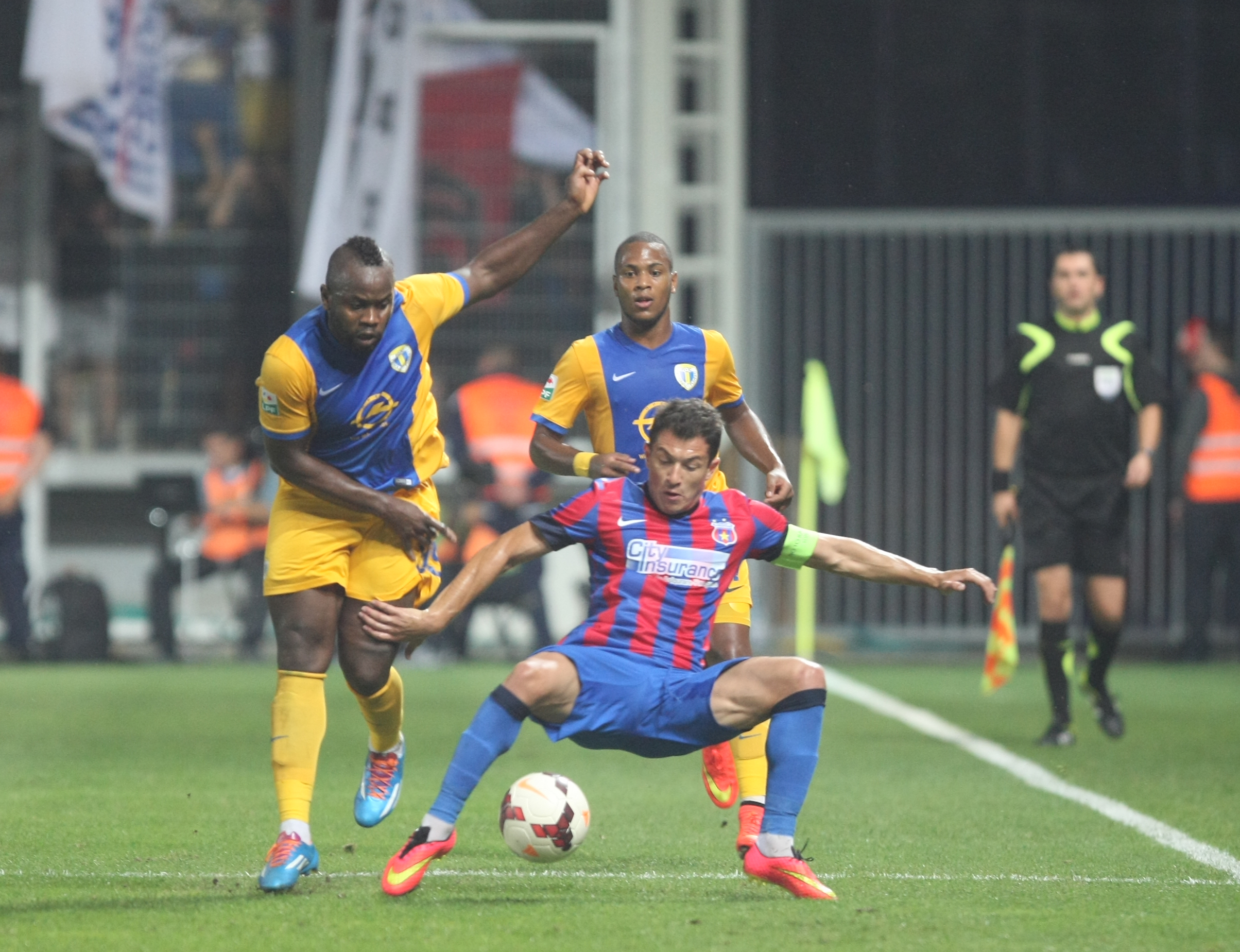 FOTO&VIDEO / Petrolul - Steaua 2-3. Meci senzaţional pe ”Ilie Oană”