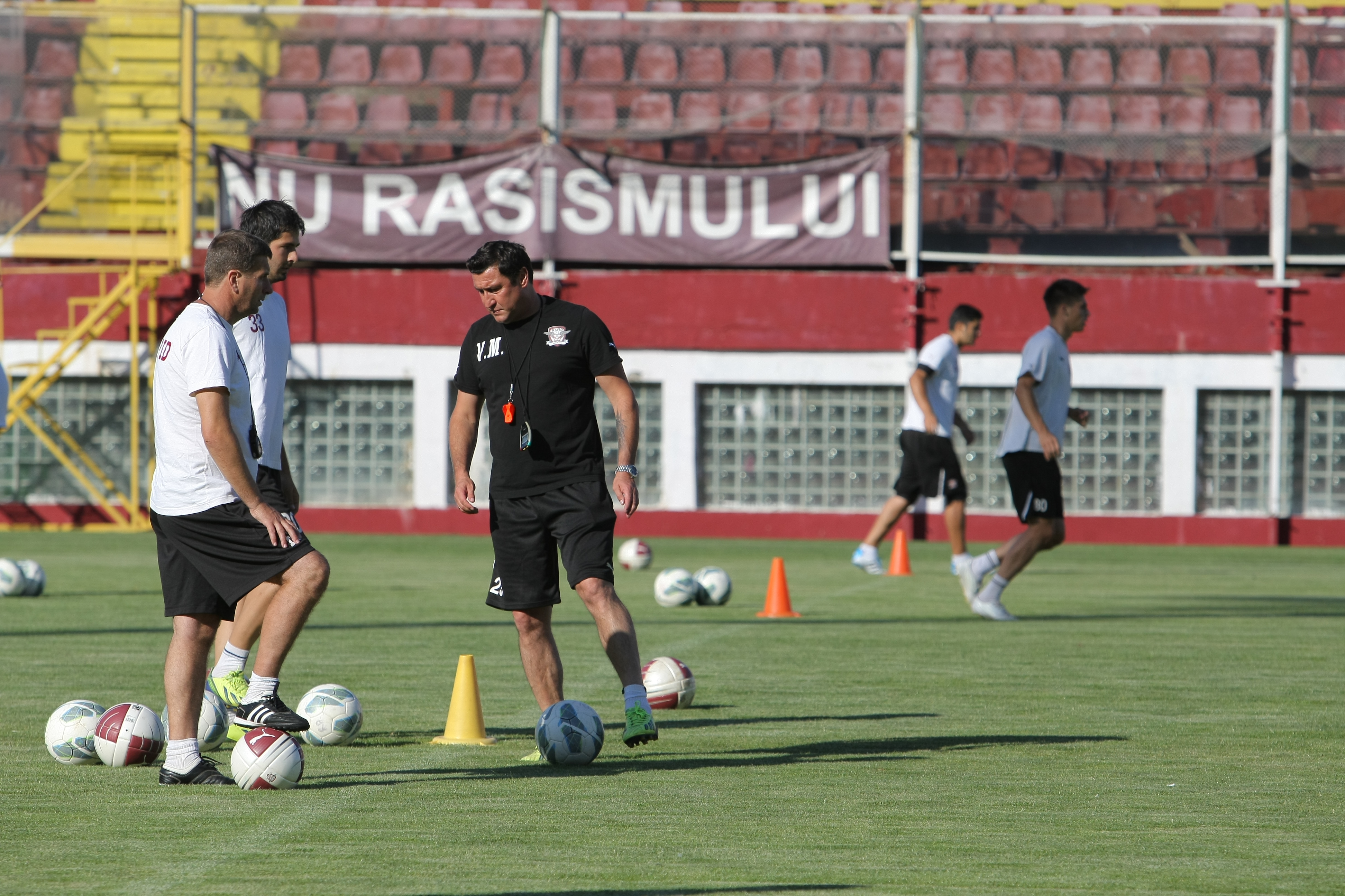 FOTO/ S-au reunit giuleștenii: portarul Mircea Bornescu a revenit la Rapid!