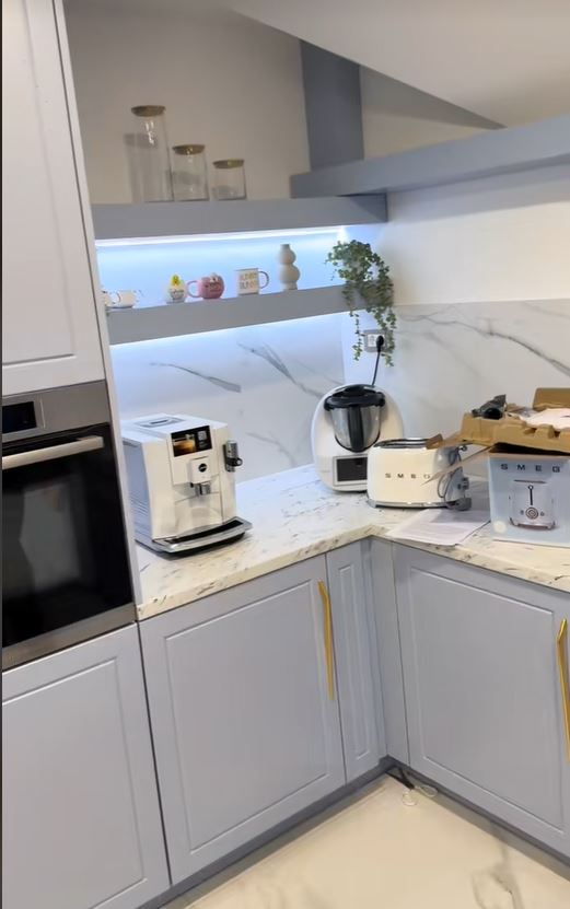 Imagini din noua casă a lui Culiță Sterp. Daniela Iliescu are un dressing doar pentru ea