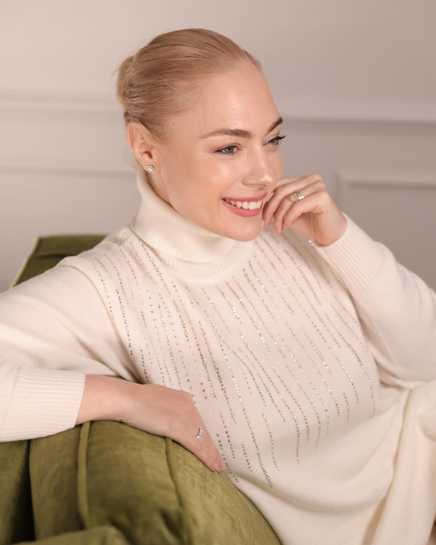 Giulia Nahmany, despre experiența divină care i-a schimbat viața: „M-am trezit în mijlocul nopții și l-am văzut pe Iisus”