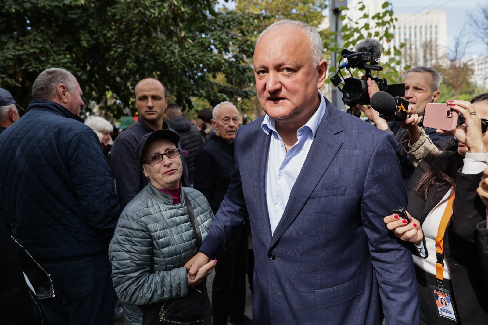 Protest la Chișinău după alegerile parlamentare din Republica Moldova. A durat doar 30 de minute și a avut câteva sute de participanți