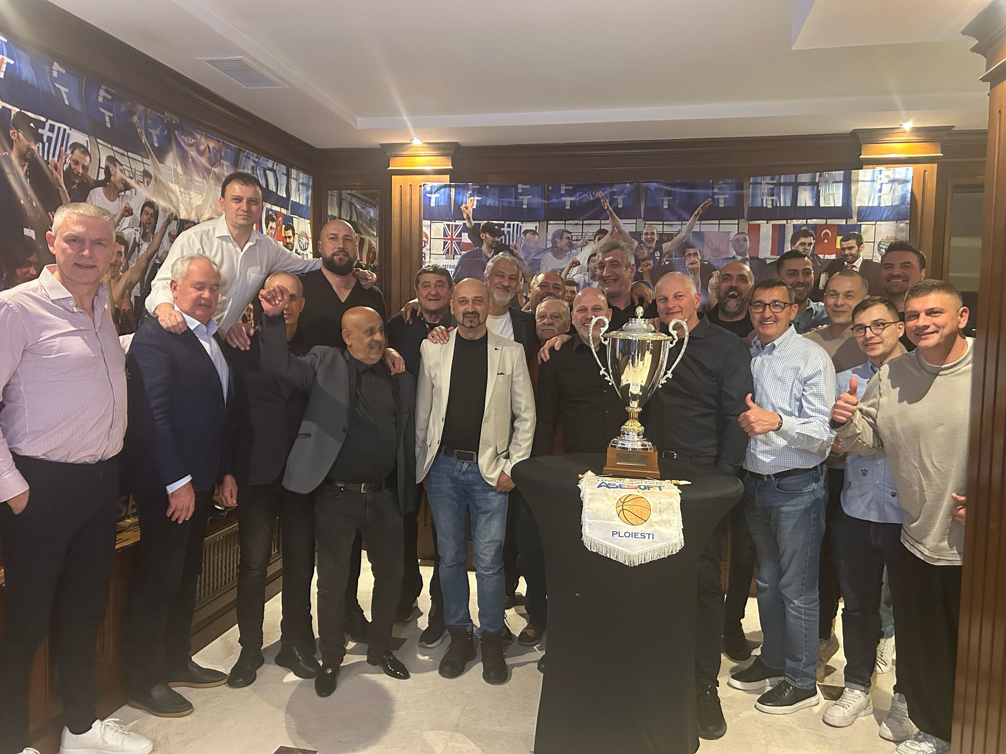 Cătălin Burlacu explică de ce a rămas la Ploiești, după ce CSU Asesoft a cucerit FIBA Europe Cup, acum 20 de ani: „Am întâlnit cea mai frumoasă femeie din lume”