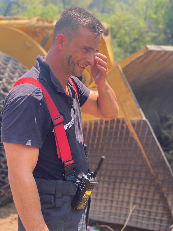 Cine sunt pompierii români trimiși să stingă incendiile din Grecia. „Au plecat să ajute, au plecat să salveze”