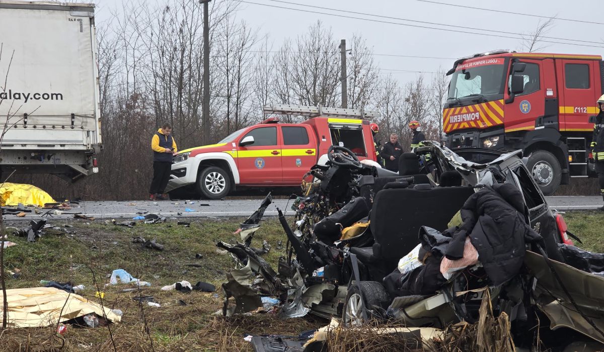 Șapte morți la Lugojel, într-un accident cu un TIR, o cisternă, un microbuz și un autoturism