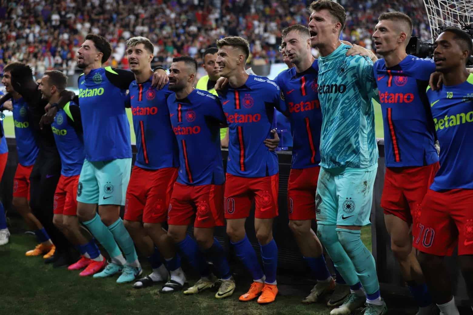FCSB, calificare senzațională în faza principală a Europa League, după golul lui Darius Olaru din minutul 90+3 | FOTO