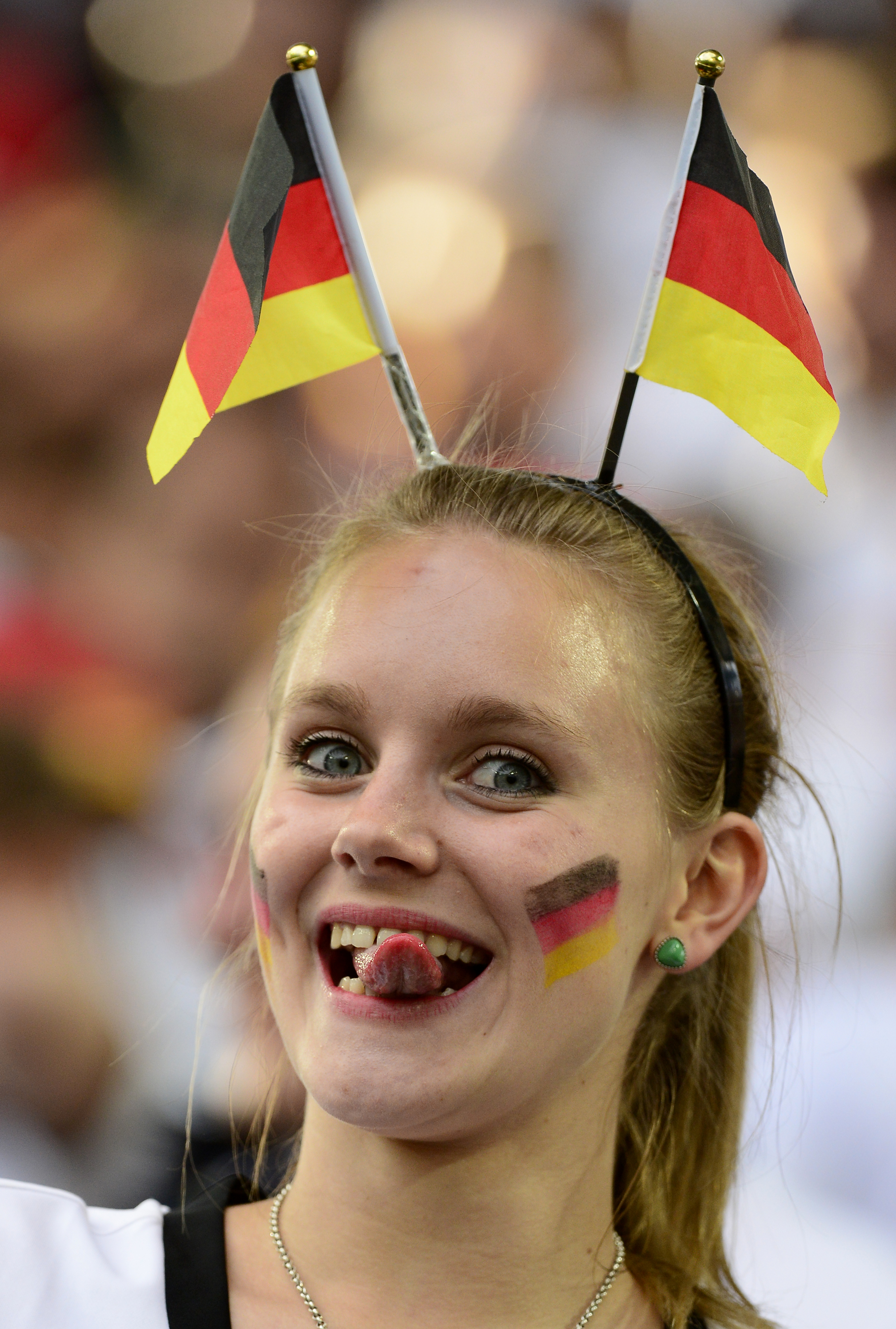 Euro 2016, sferturi. Spectacol în tribune la supermeciul Germania - Italia. Soțiile jucătorilor s-au amestecat printre fani / GALERIE FOTO
