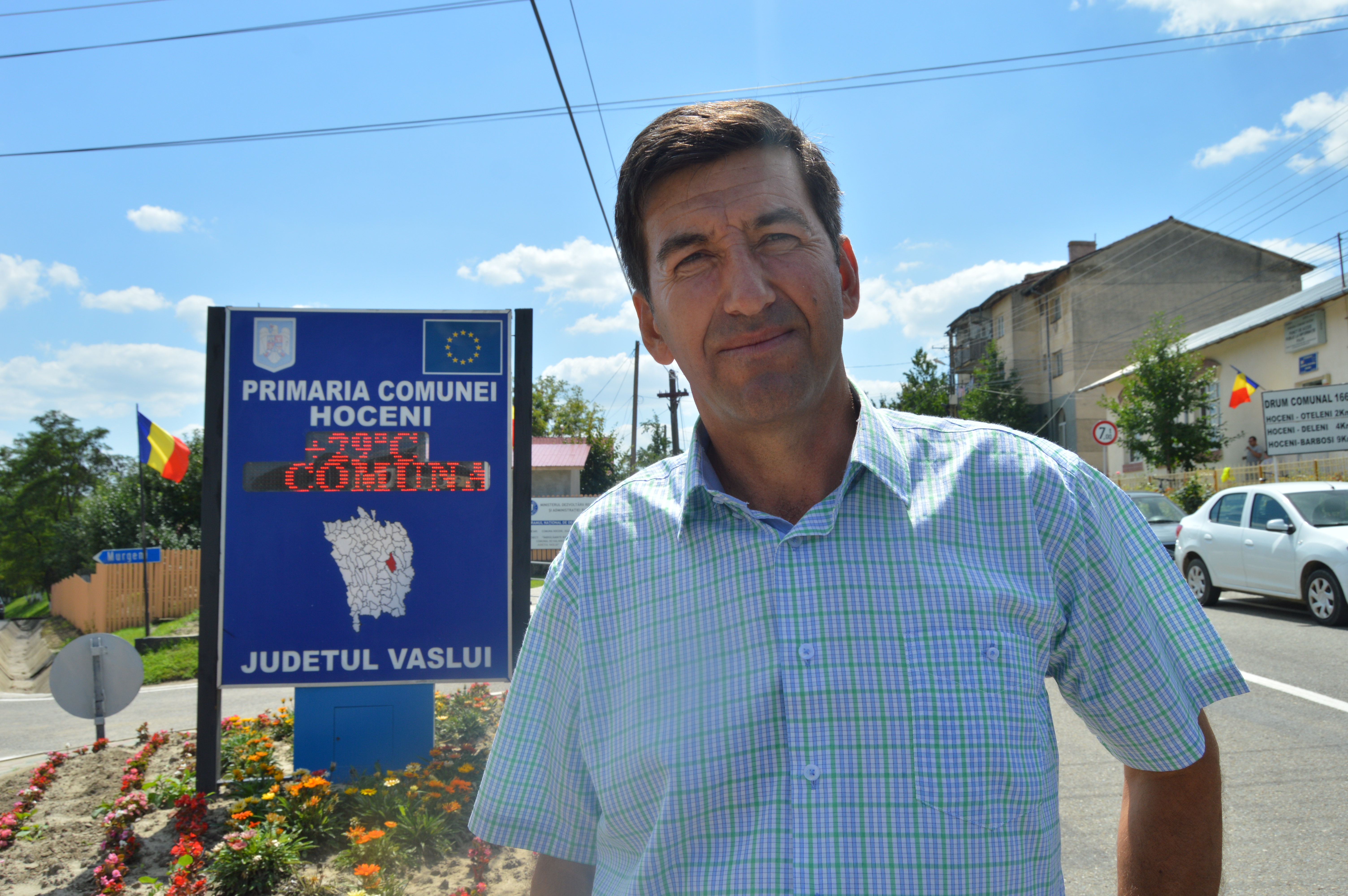 REPORTAJ/ La Hoceni de Vaslui e ca-n Germania. Primarul îi așteaptă pe ”fiii satului” să se întoarcă și le-a creat condiții ”ca afară”
