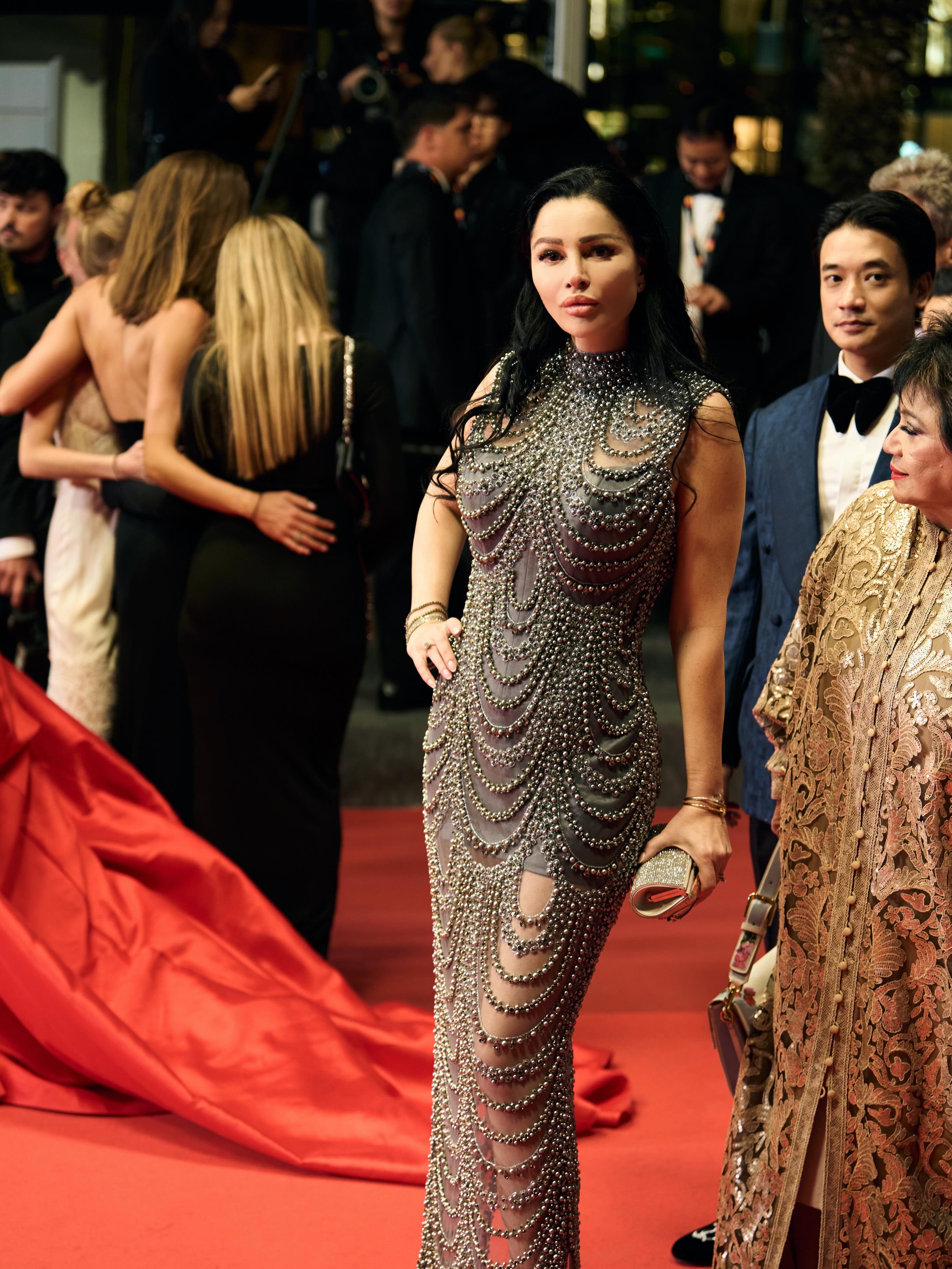 Vedete din România, pe covorul roșu la Cannes 2026. Mădălina Ghenea, Andreea Esca și Amalia Enache au strălucit în rochii spectaculoase