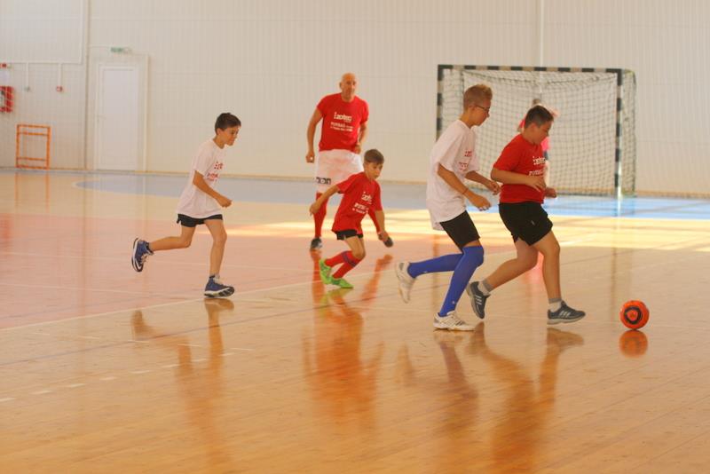 Axinia și Lefter au jucat ”Fotbal pentru o viață mai bună” / GALERIE FOTO