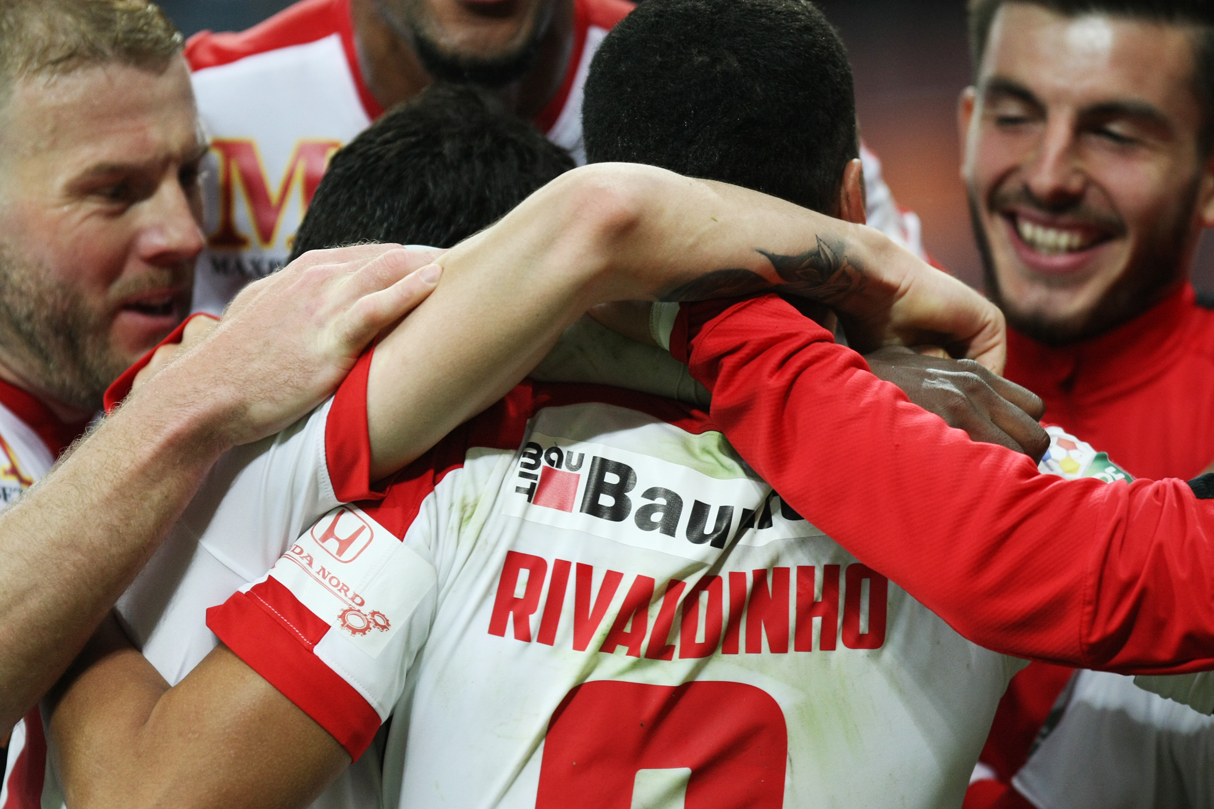 Liga 1, play-off, etapa a 4-a: Dinamo - CFR Cluj 2-0. Rivaldinho, primul gol pentru ”câini”. A sărbătorit în ”stilul Raul”! GALERIE FOTO