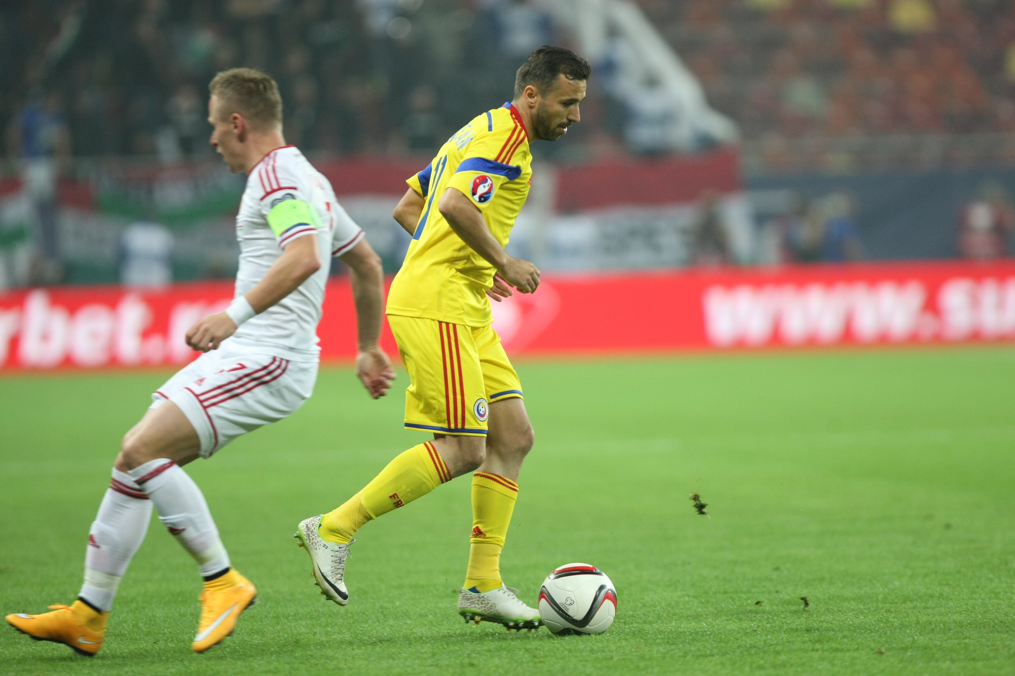 LIVE BLOG / FOTO&VIDEO. MECIUL ANULUI, ROMÂNIA - UNGARIA 1-1