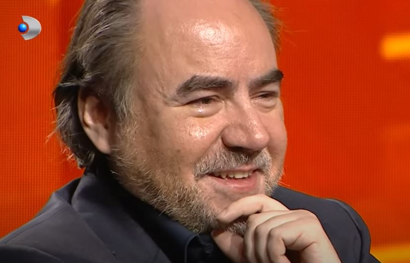 Bobby Păunescu, în lacrimi în fața lui Denise Rifai: „Sunt mândru că sunt băiatul tatălui meu”. Prezentatoarea i-a pus mai multe întrebări incomode