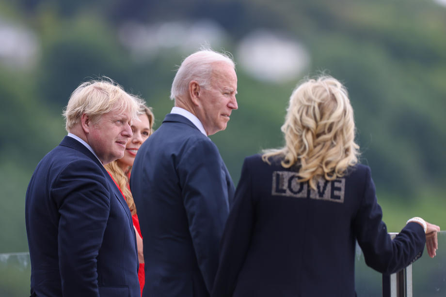 Jacheta cu care Jill Biden a făcut furori înainte de summitul G7. „Aduc dragoste din America”