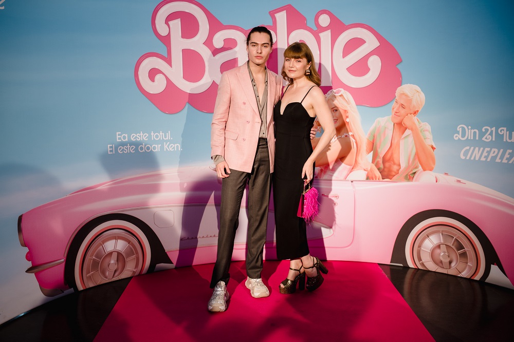 Denise Rifai, Tania Budi și Adelina Pestrițu s-au inspirat din ținutele lui Barbie. Apariția de neuitat a vedetelor