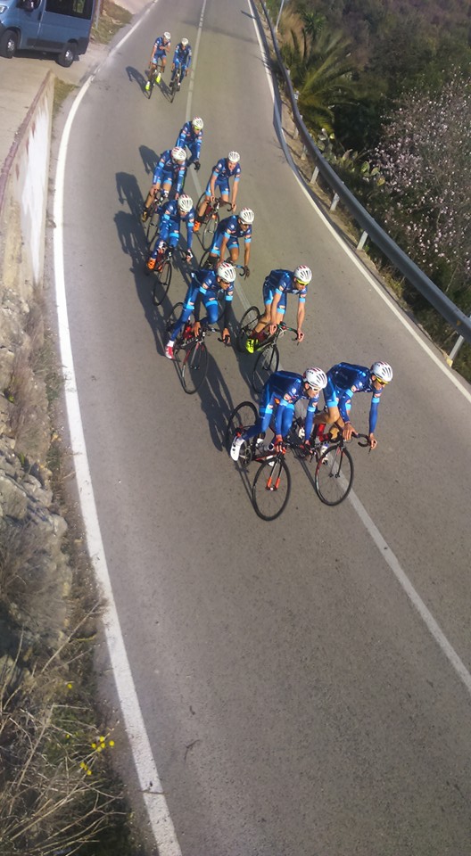 Campionul paralimpic Eduard Novak aleargă Turul Valenciei. ^Primul sportiv cu dizabilități din lume care va concura împotriva elitei ciclismului