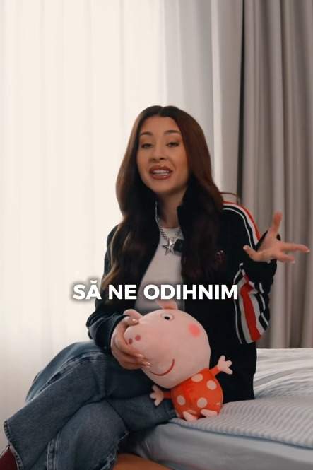 Imagini din casa inteligentă în care locuiește Nicole Cherry. Artista a făcut turul noii sale vile