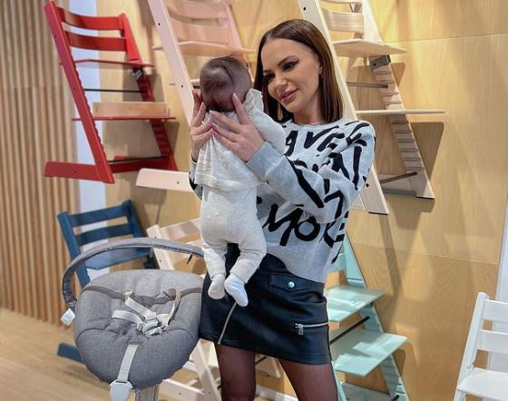 Andreea Antonescu a ales un nume inedit pentru fiica sa. Ce spune despre o împăcare cu tatăl micuței