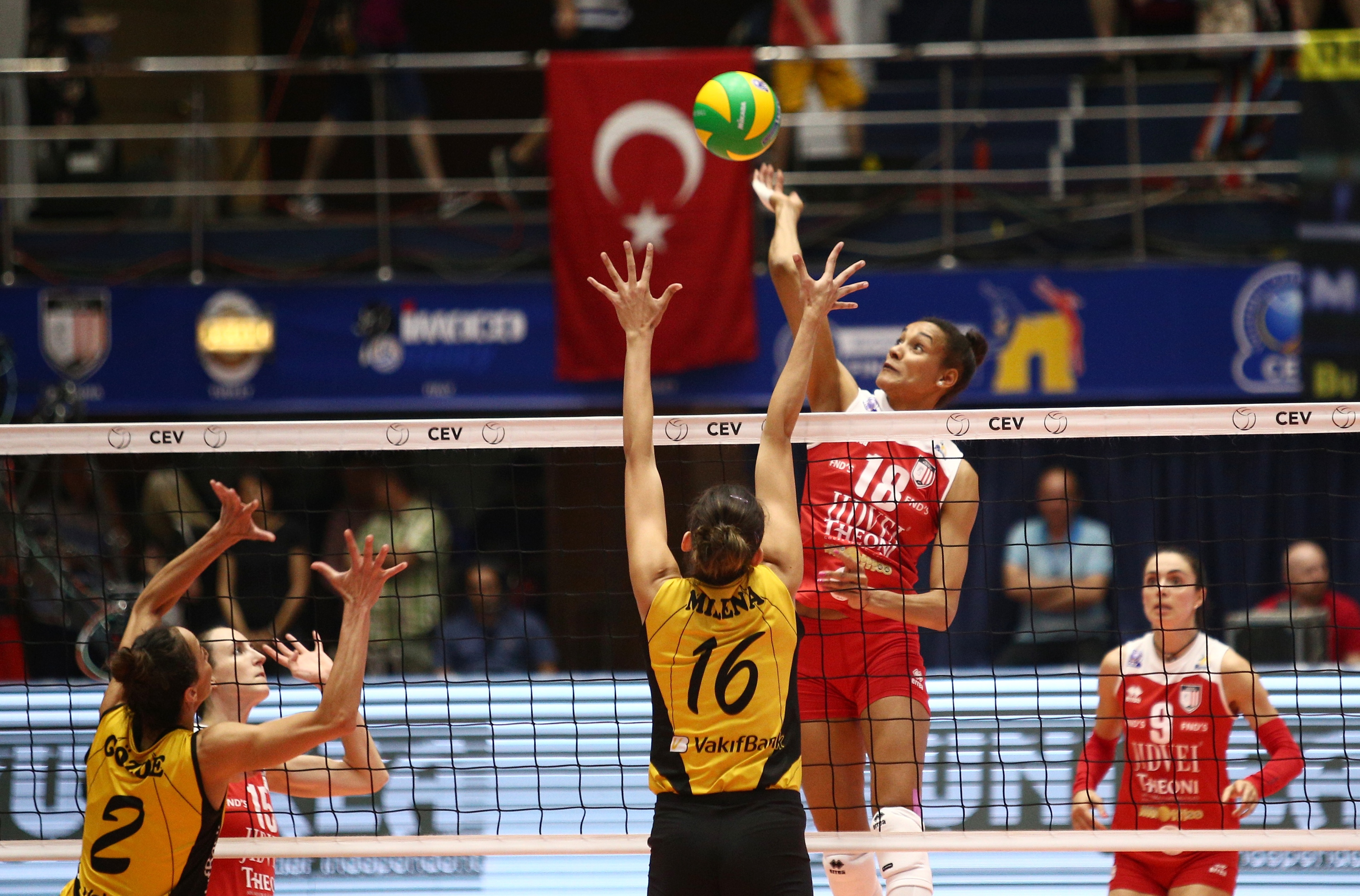LIVEBLOG Finala Ligii Campionilor la volei feminin: Alba Blaj a pierdut finala cu VakifBank Istanbul