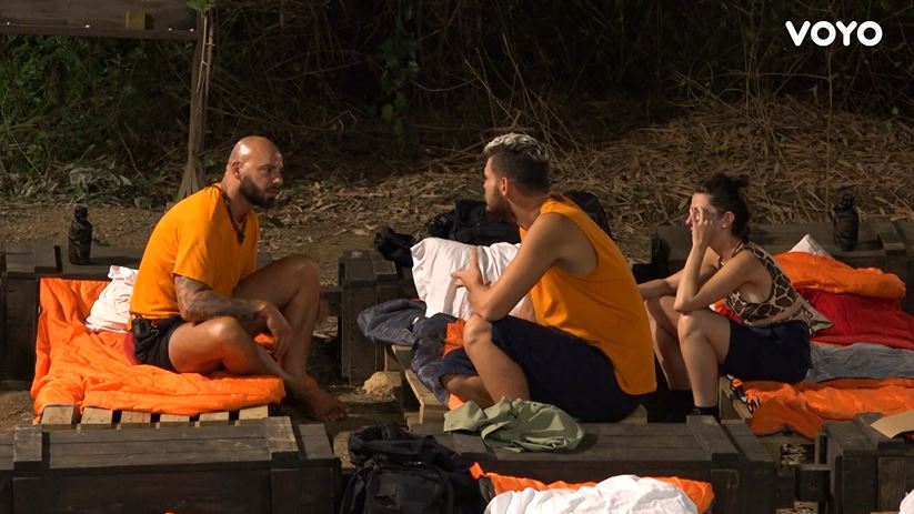 Un concurent cedează psihic și părăsește jungla strigând: „Sunt celebru, scoate-mă de aici!”. „Nu pot să trăiesc cu astfel de oameni”