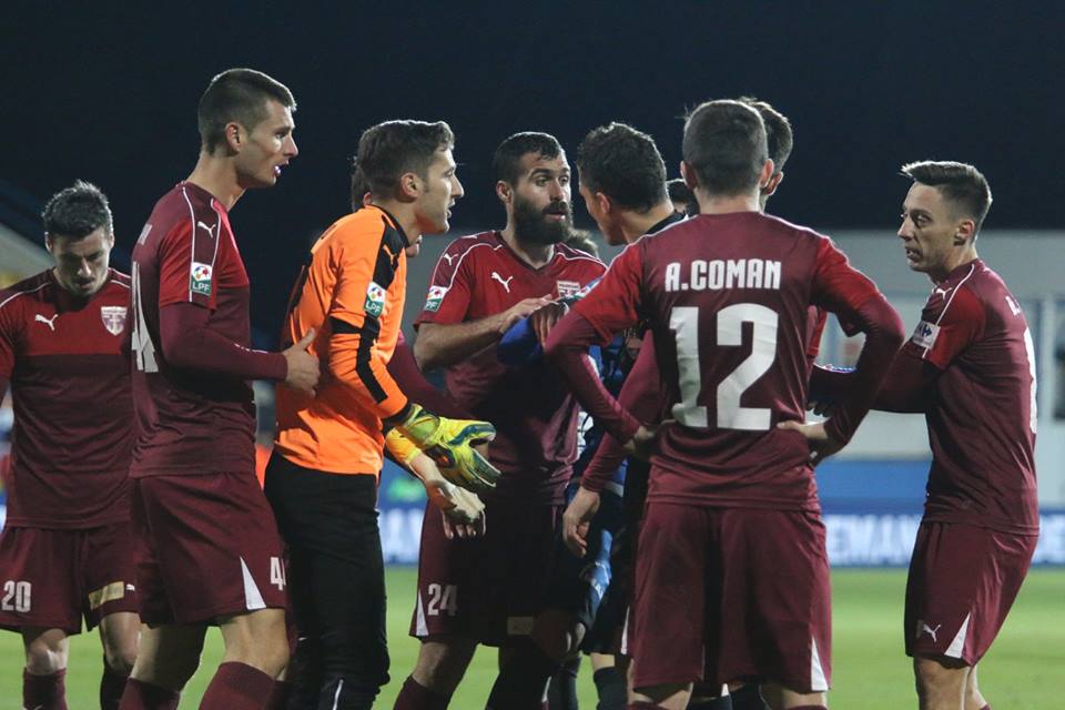 Scandal la Viitorul - Voluntari. Vasile Maftei: ”Arbitrul Kovacs mi-a zis: Marș de aici!”. Primarul Voluntariului vrea să retragă echipa din Liga 1