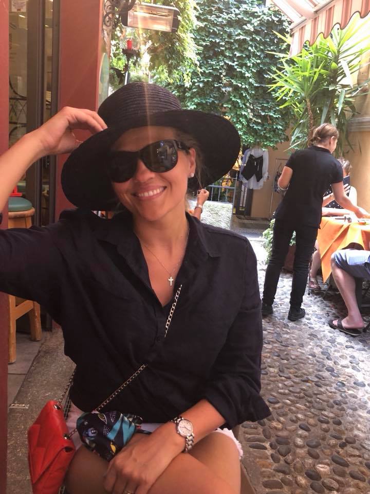 Mirela Vaida a rămas fără pagina de Facebook. "Îmi cer scuze dacă am ofensat pe cineva cu poza nud"