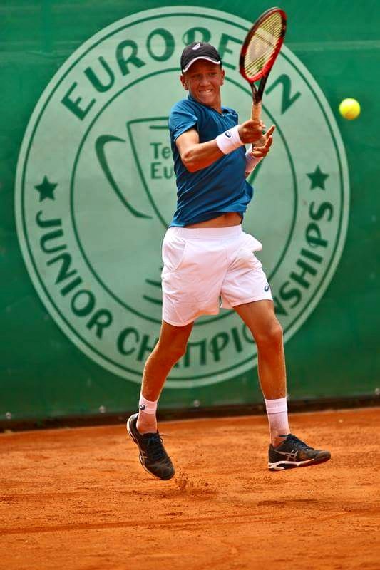Cine este Cristian Filip Jianu, senzația României la Australian Open. Nu-și permite un antrenor, dar este elev de nota 10. A apărut în reclama "Zboară, puiule, zboară"! VIDEO