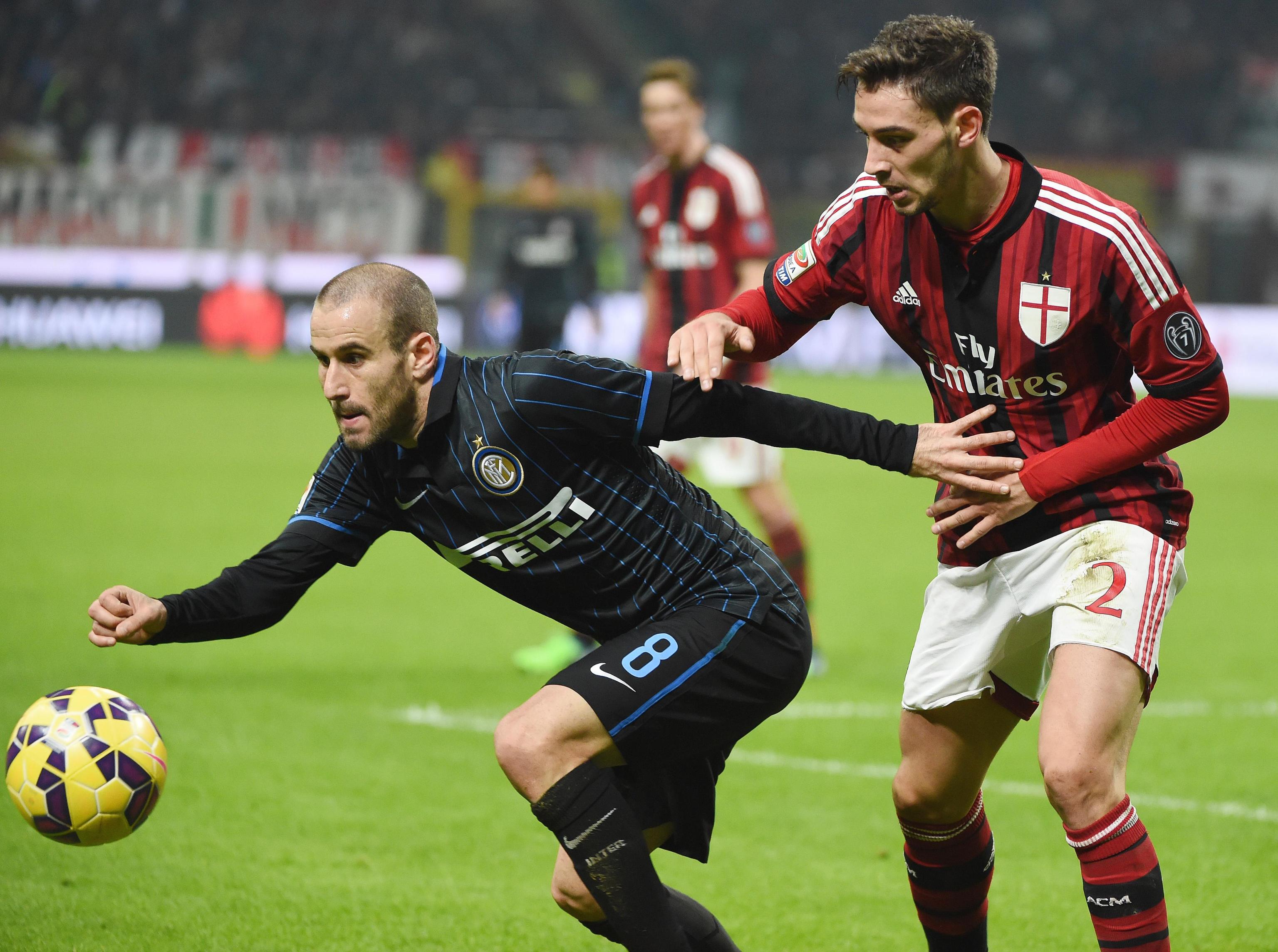 VIDEO & GALERIE FOTO  /  AC Milan și Inter au făcut spectacol în "Derby della Madonnina"