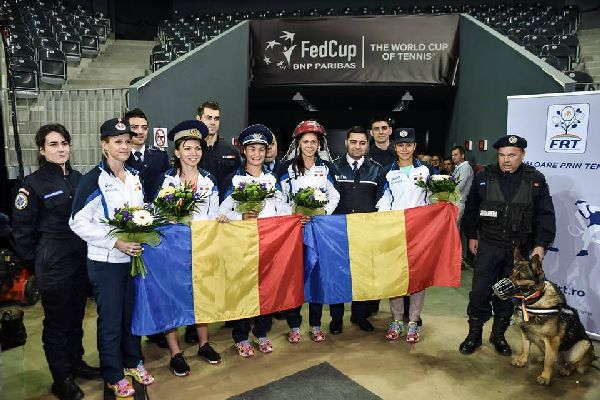 Fetele cochetele! Halep, Niculescu, Mitu și Olaru au impresionat la dineul oficial. ^Programul de la România-Cehia (Fed Cup) / FOTO&VIDEO