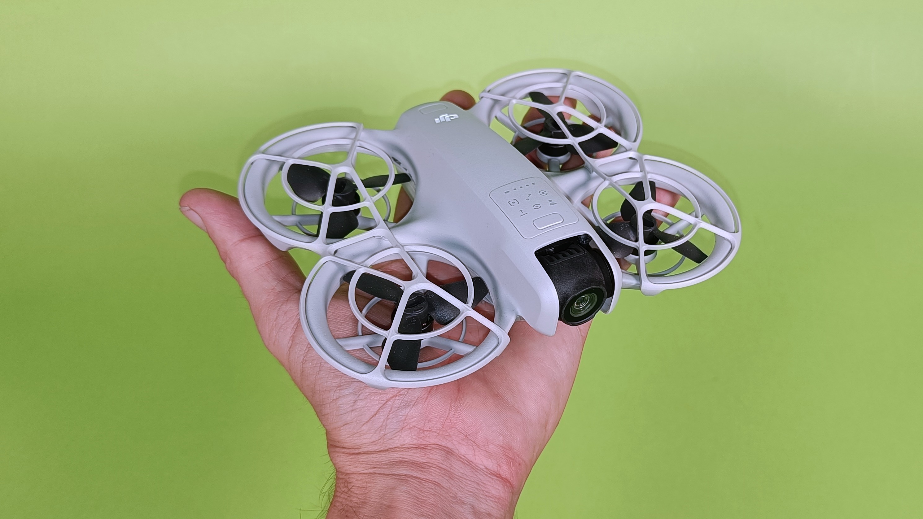 DJI Neo