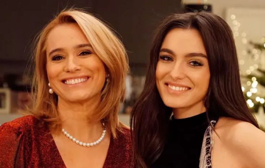 Imagini cu Alexia Eram în lenjerie intimă. Cum a apărut fiica Andreei Esca: „Căutam în hainele mamei mele tot ce era mai extravagant”