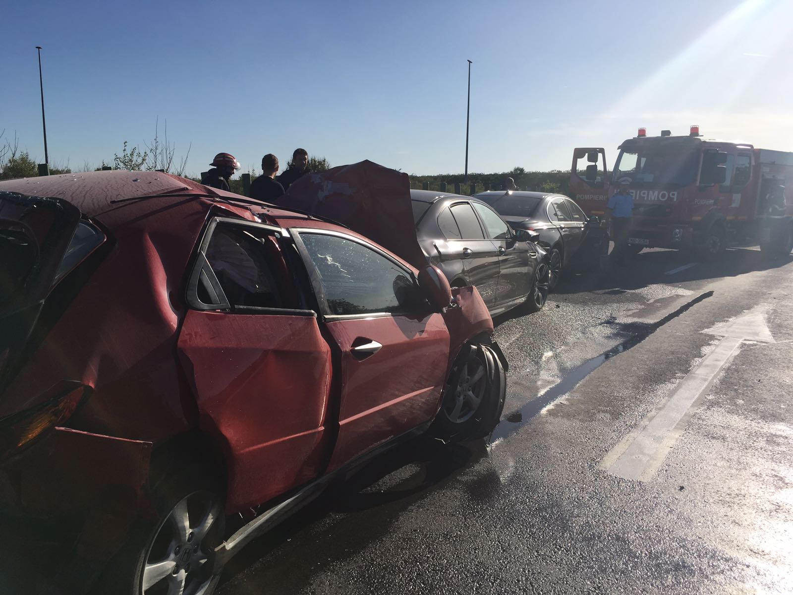 UPDATE/S-a reluat circulația rutieră pe Autostrada Soarelui, la Lehliu, după accidentul soldat cu șase răniți