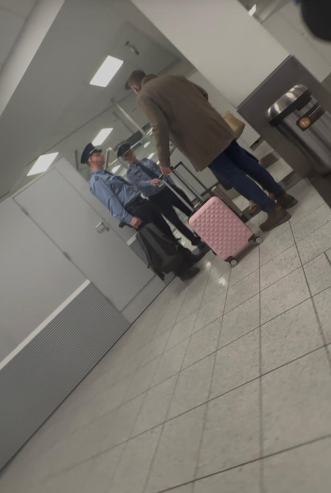 Rendőrök csaptak le Molnár Gusztávra Ferihegyen - Ciprusról tért haza a körözött színész - exkluzív videó