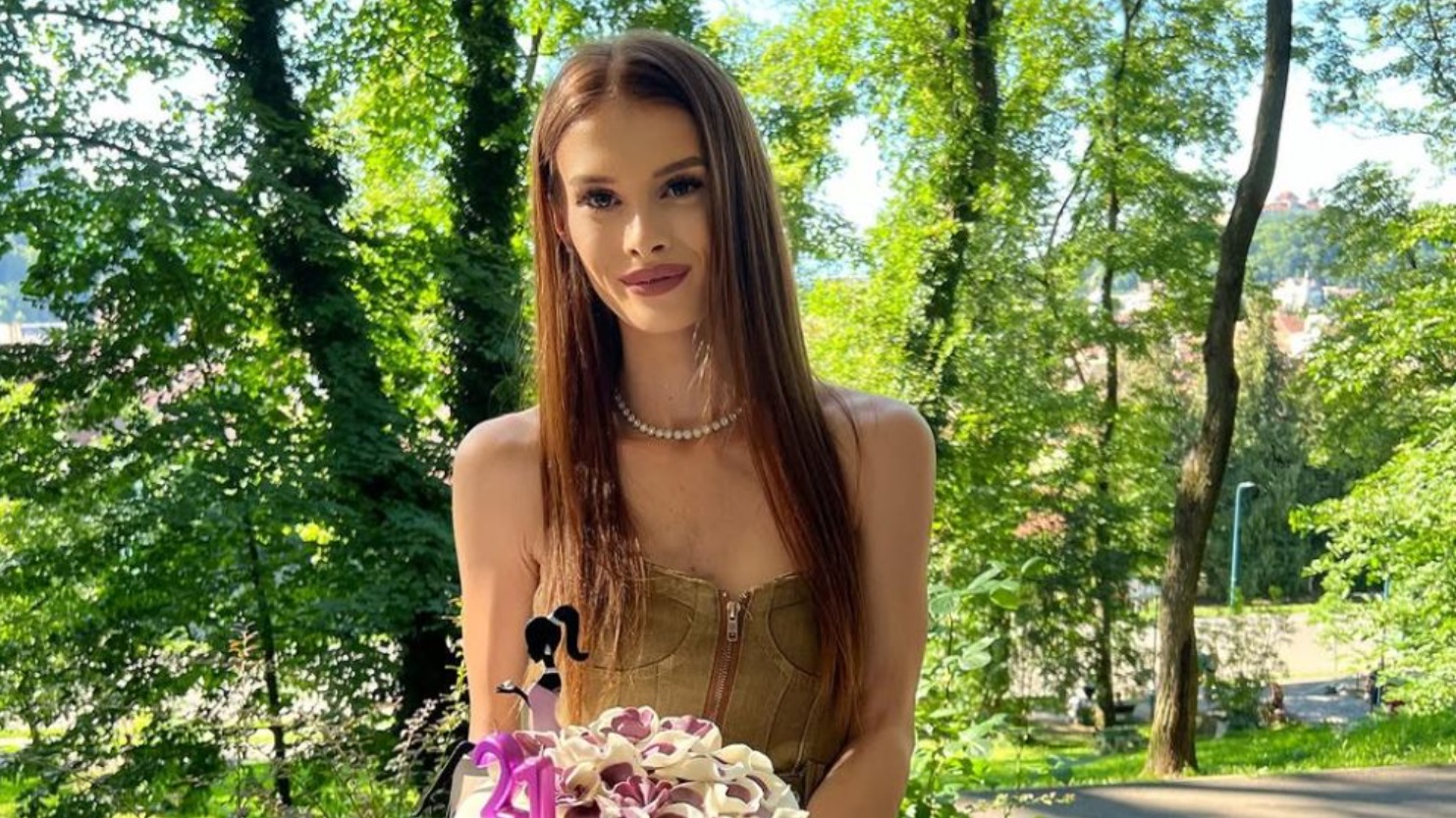Criminalul din Cosmopolis s-a gândit și în 2021 să-i omoare pe Alex și Teodora Marcu. Robert Lupu a scris totul în cartea lui
