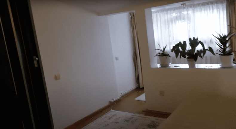 Imagini cu casa în care locuiește Nea Marin. Are o vilă impresionantă în Capitală și valorează peste 200.000 de euro