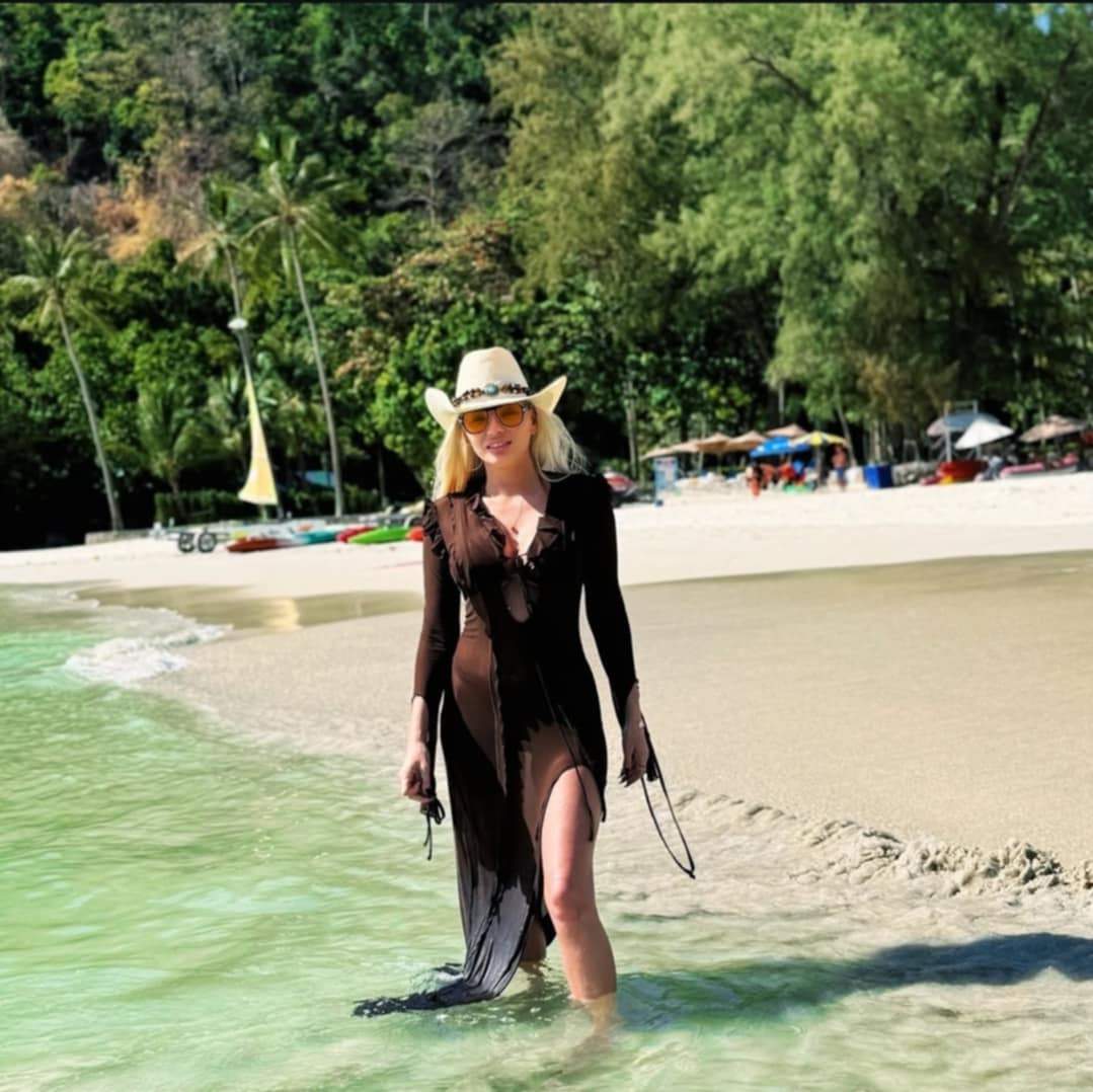 Cum arată resortul de lux din Thailanda unde s-au cazat Maria Constantin și soțul ei, Robert Stoica. Imagini din vacanță cu cei doi