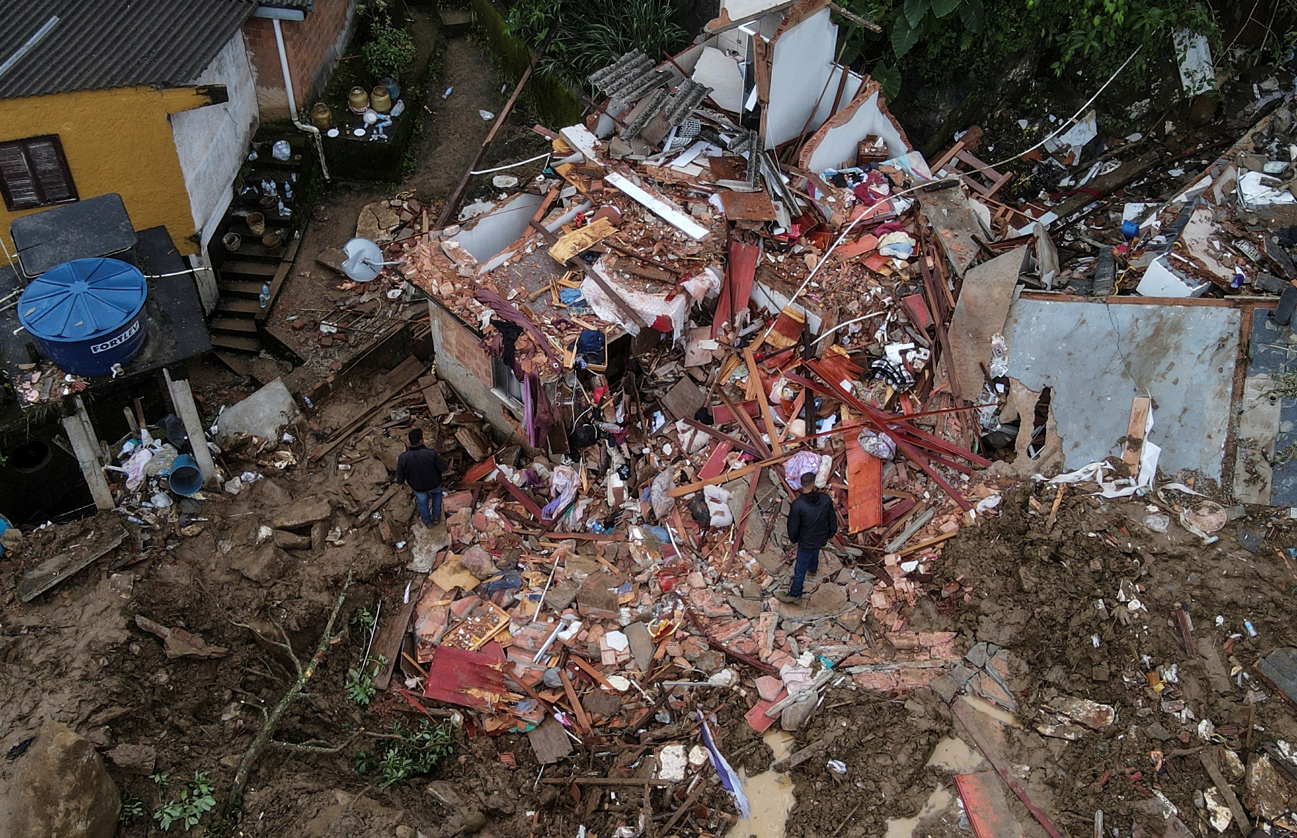 „Arată ca o zonă de război”. Cel puțin 123 de oameni au murit în Brazilia, în urma inundațiilor catastrofale