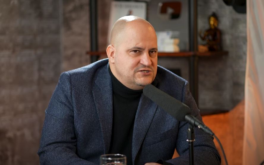 Șerban Huidu reacționează, după ce o prezentatoare l-a acuzat de hărțuire. Cum se apără vedeta de la Prima TV