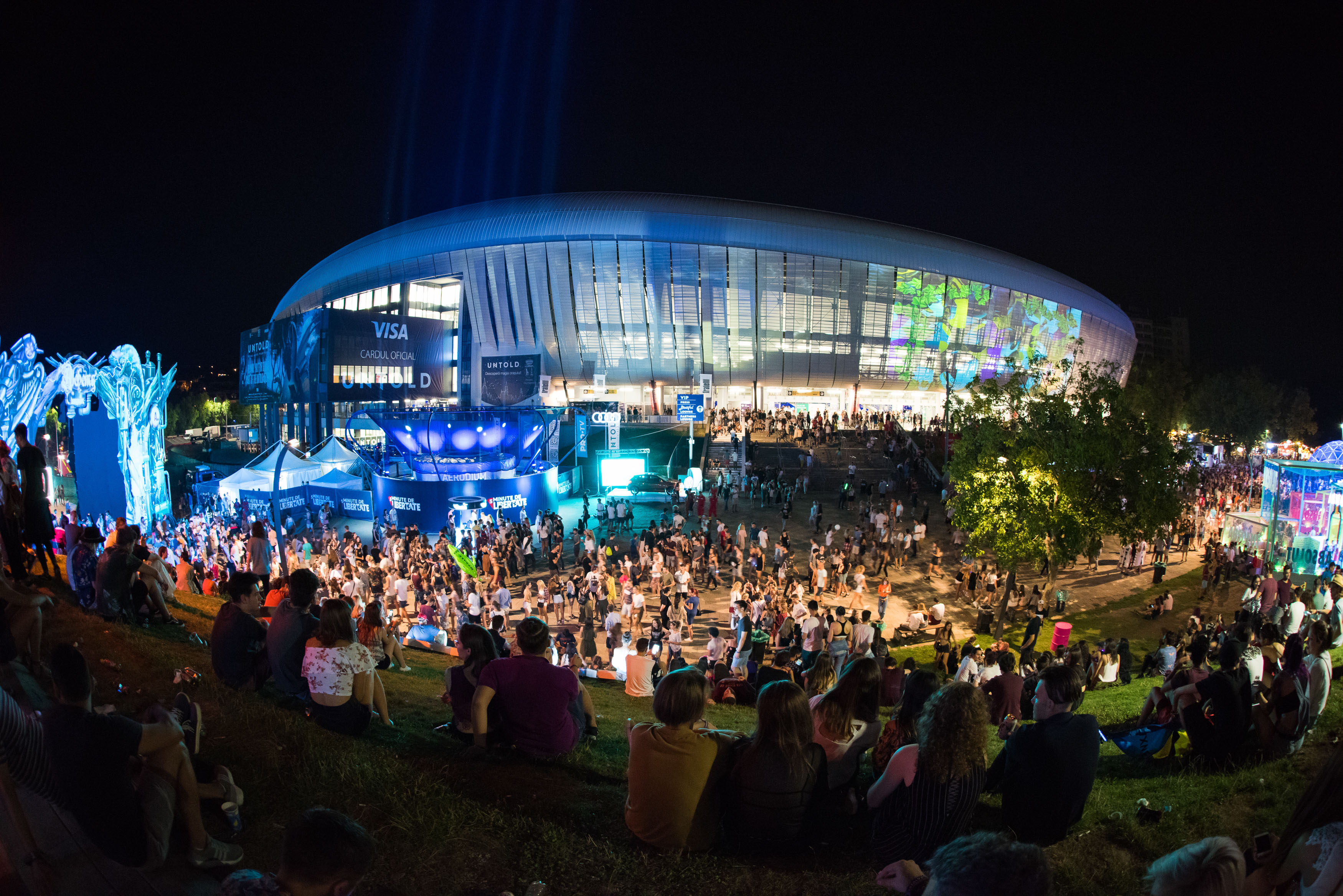 Prima zi de UNTOLD. Distracție, dar și amenzi de 14.000 de lei |  FOTO ȘI VIDEO