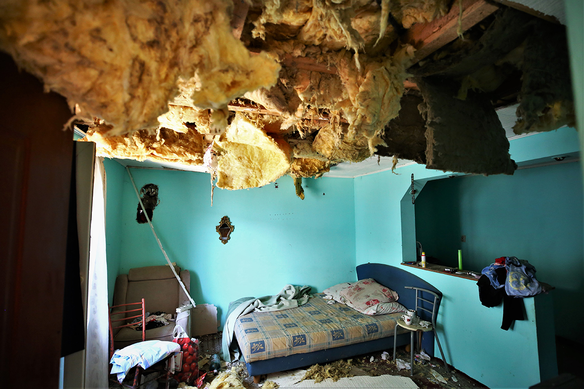 FOTOREPORTAJ. Crevedia, viața de după tragedie. „Am dormit în parc. Noaptea asta dorm în casă la mine, ce-o fi o fi”