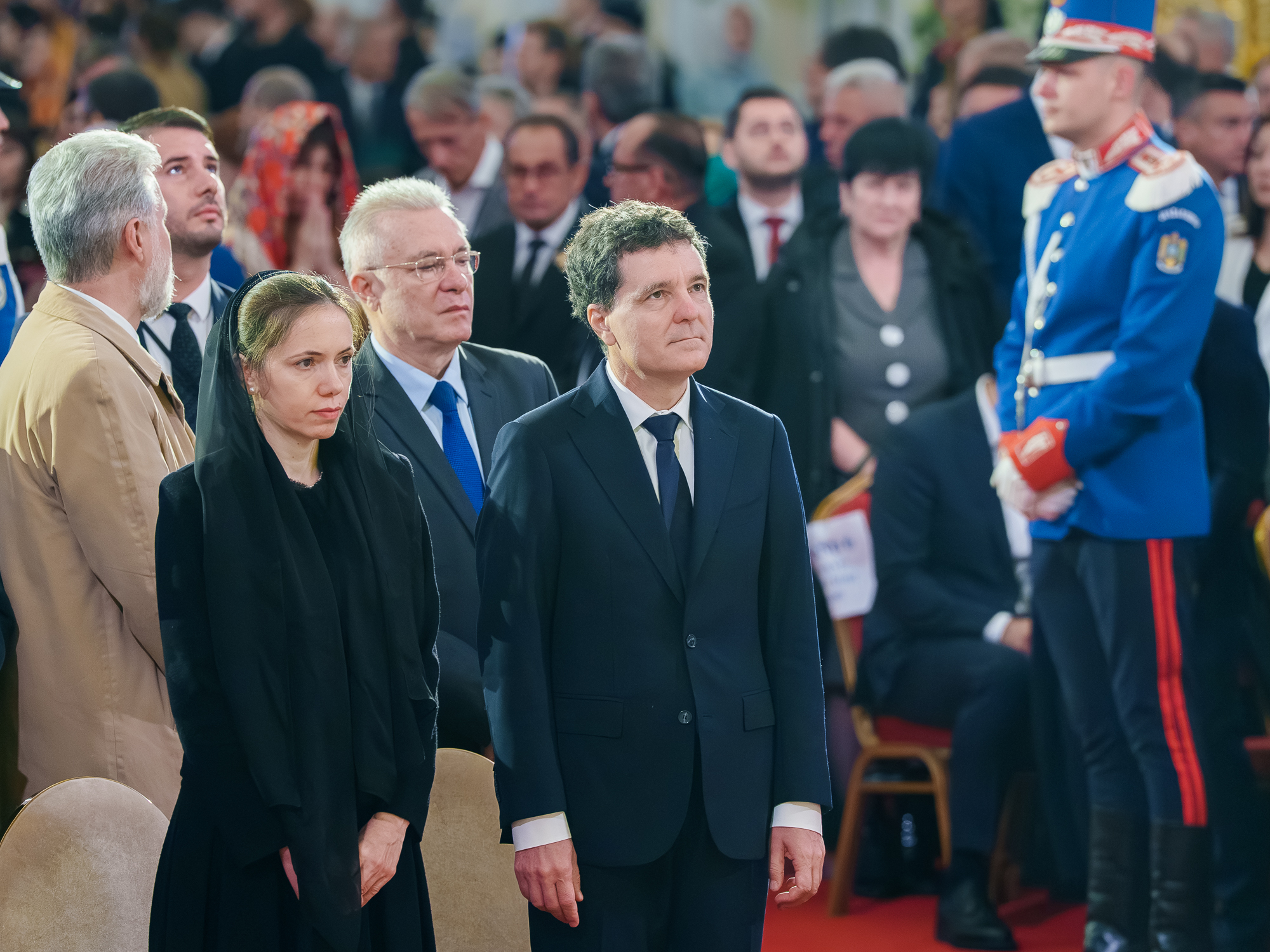 Dana Budeanu a criticat ținuta aleasă de Mirabela Grădinaru, partenera lui Nicușor Dan, la sfințirea Catedralei Mântuirii Neamului: „Alo, protocolu’ Cotroceni?”