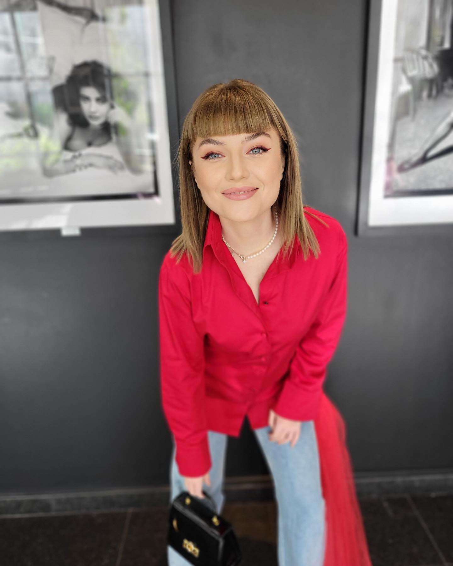 Ce a pățit Alexandra Ungureanu la un salon de înfrumusețare. Artista a rămas cu sechele