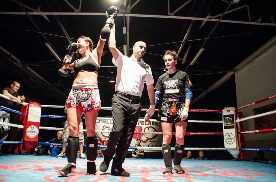 ITALIA - ROMÂNIA! SportNews.ro a descoperit la Bologna un Rocky la feminin! ^S-a apucat de karate, după ce a fost bătută de tatăl său