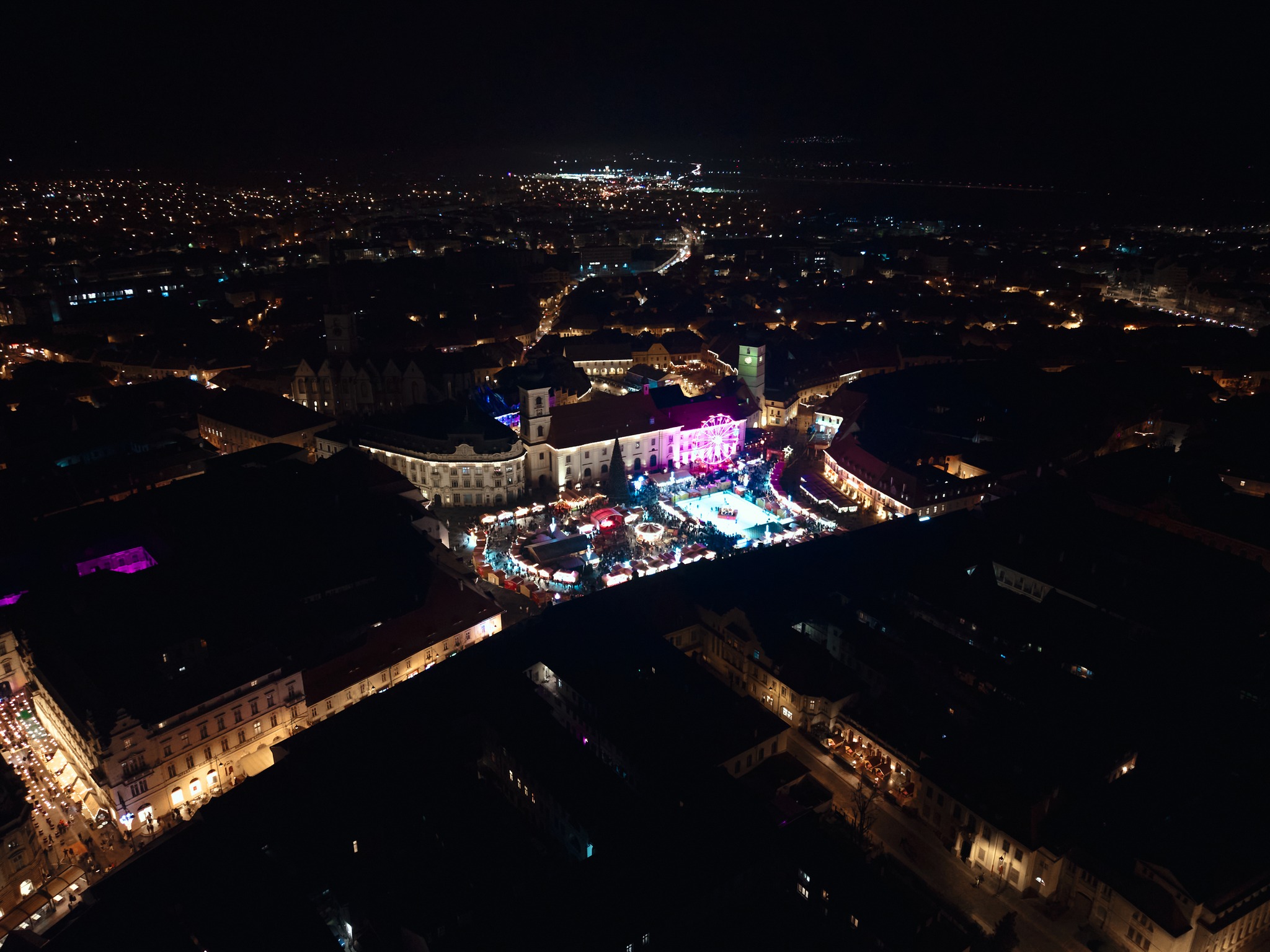 Cât a ajuns să coste un singur cartof la Târgul de Crăciun Sibiu 2025? Din supermarket îți cumperi peste 20 de kilograme!