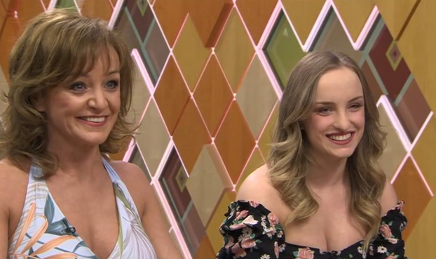 Itt a bizonyíték, hogy Szandi lányának ismét foglalt a szíve: Bogdán Blanka ilyen szerelmesen csókolja a titokzatos, új párját - fotó