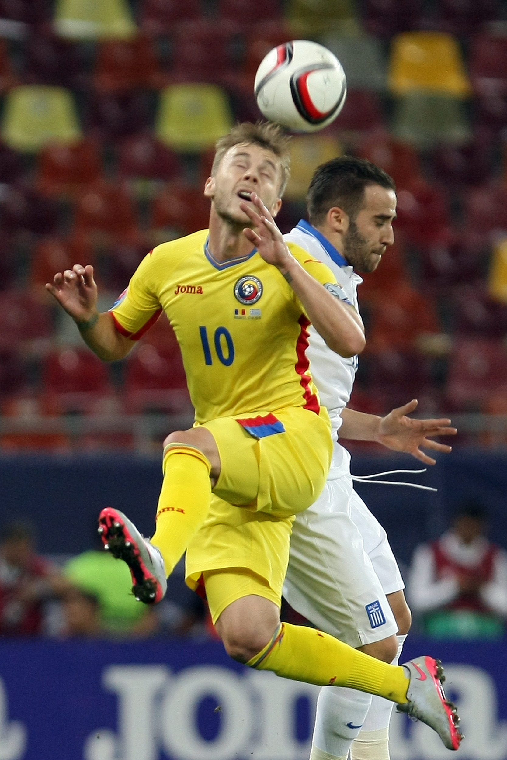 PRELIMINARIILE EURO 2016, ROMÂNIA - GRECIA 0-0. Tricolorii nu au mai găsit calea spre gol din luna martie. Tremurăm în continuare pentru calificare. Elevii lui Iordănescu rămân pe locul 2 în grupă, la trei puncte în faţa Ungariei
