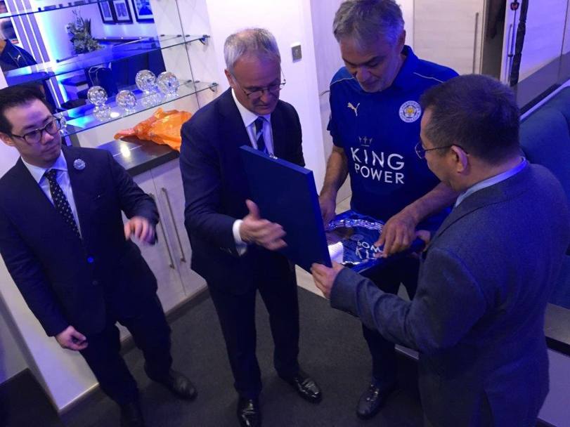 Ce party pe ”King Power Stadium”! Leicester a dat o petrecere pe cinste, la meciul cu Everton. Imagini de colecție / GALERIE FOTO & VIDEO