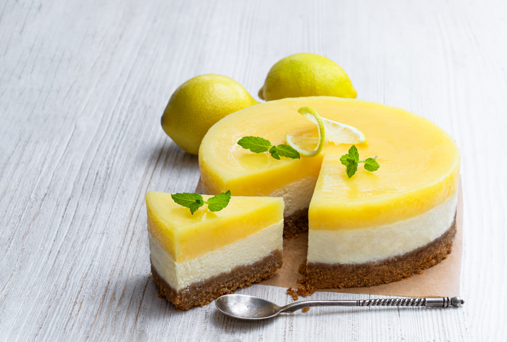Cheesecake - rețete ușoare pentru prăjitura cu cremă de brânză și cheesecake fără coacere