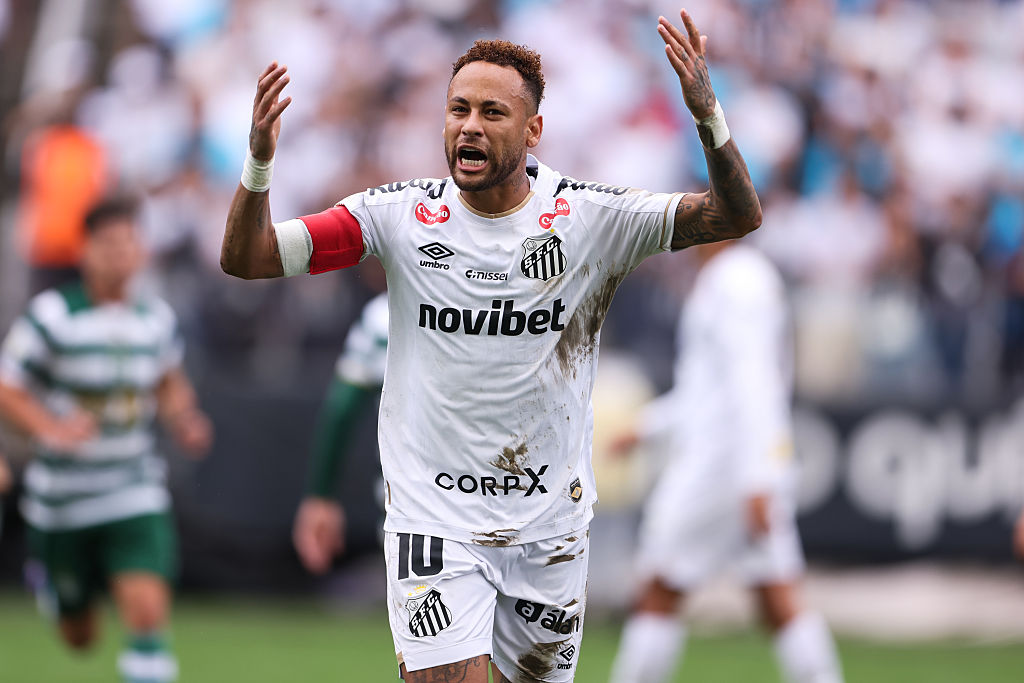 Neymar nekiment a bírónak, emiatt a vb-ről is lemaradhat – videó