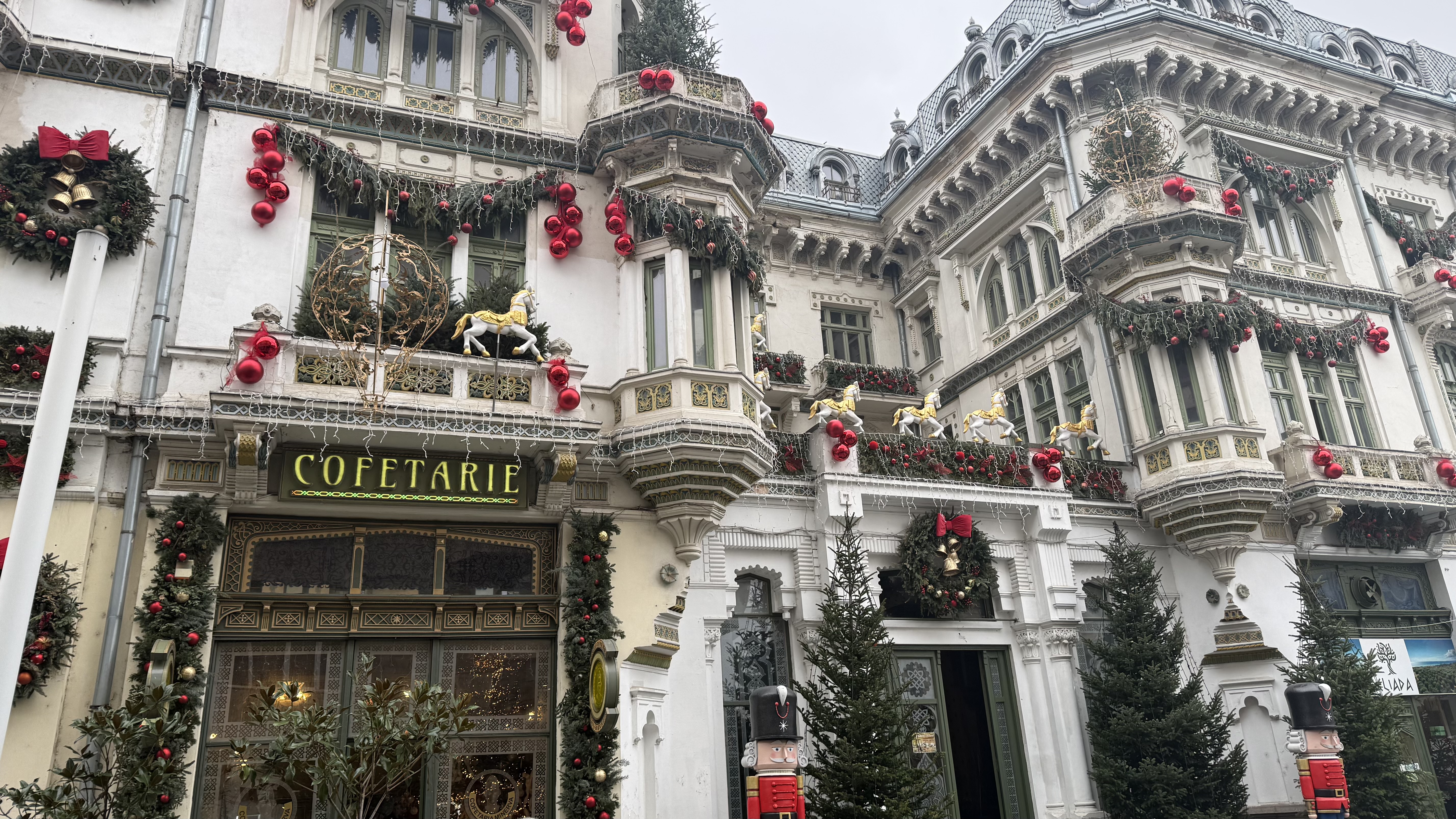 Sărbători cu nod în gât. Sfaturile unui psiholog pentru a trece cu bine peste tumultul Sărbătorilor de iarnă